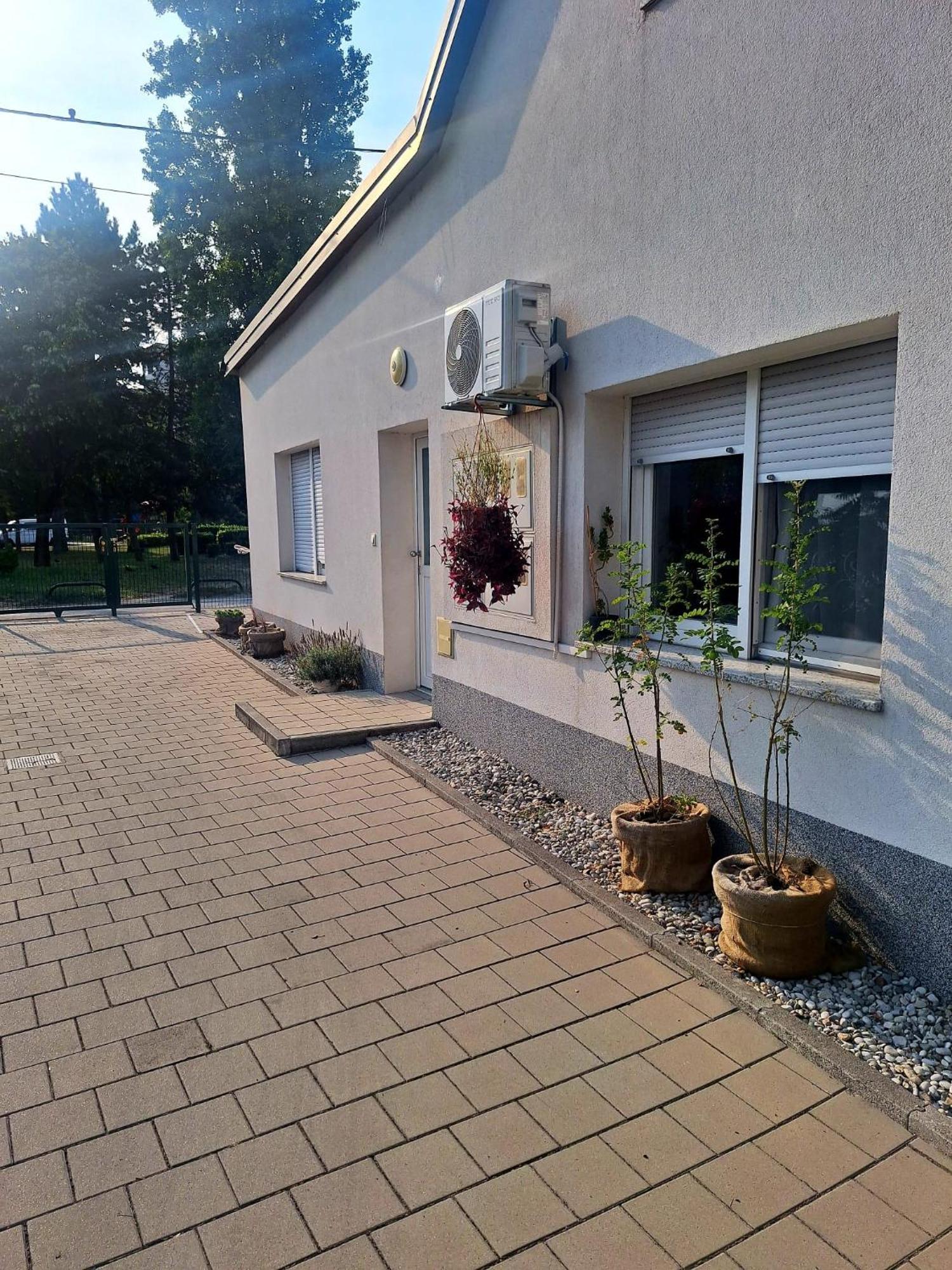 Studio Apartmani Louis I Lola Zagreb Exterior foto
